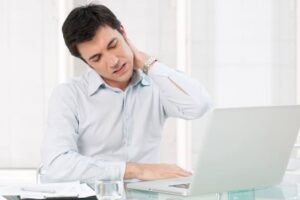 Makale hakkında daha fazla bilgi edinin Болки във врата при работа с компютър: Как да се справим с Tech-neck